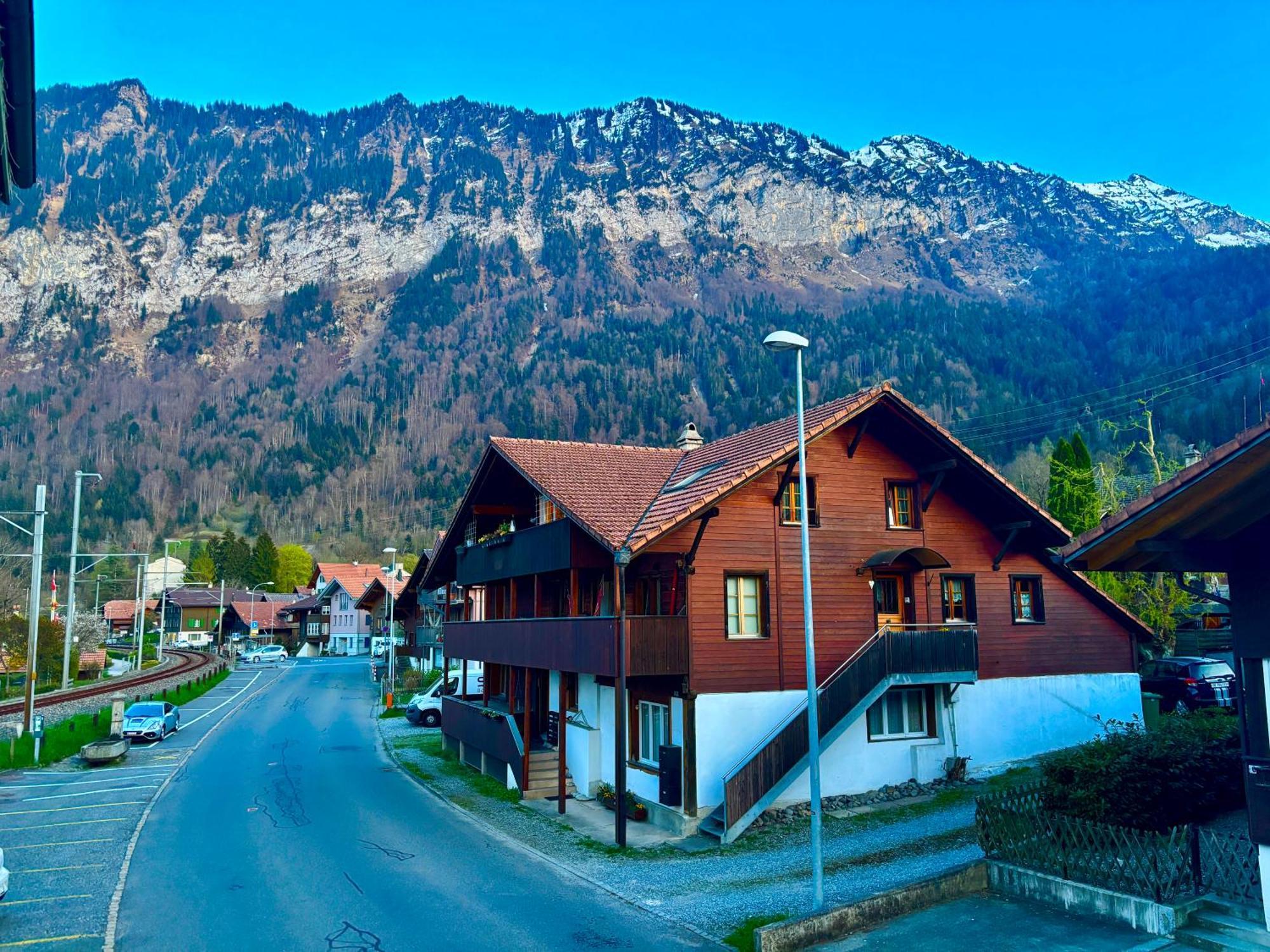 Au Bord Du Lac Darligen Экстерьер фото